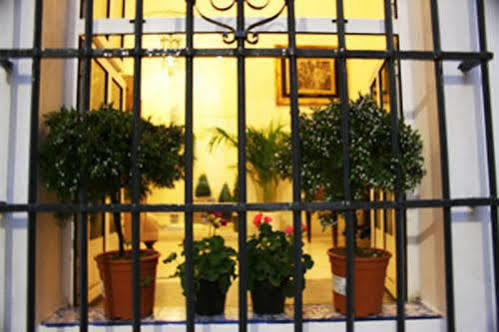 La Via Mezquita Hotell Sevilla Exteriör bild