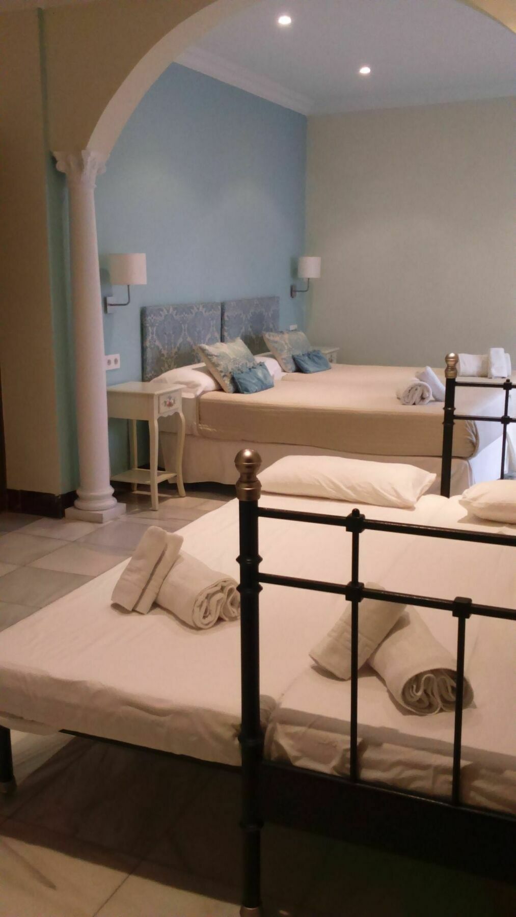 La Via Mezquita Hotell Sevilla Exteriör bild